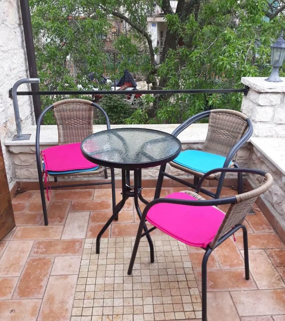 Kuca Za Odmor Luna Apartman Buje